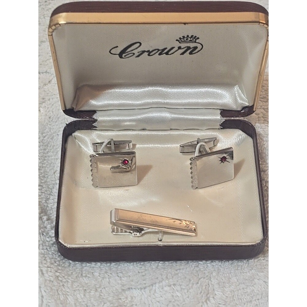 Vintage Crown Silvertone Cufflinks And Tie Clip Set